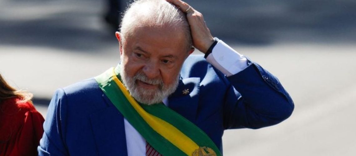 Lula-participa-de-desfile-do-7-de-Setembro14-1-848x477