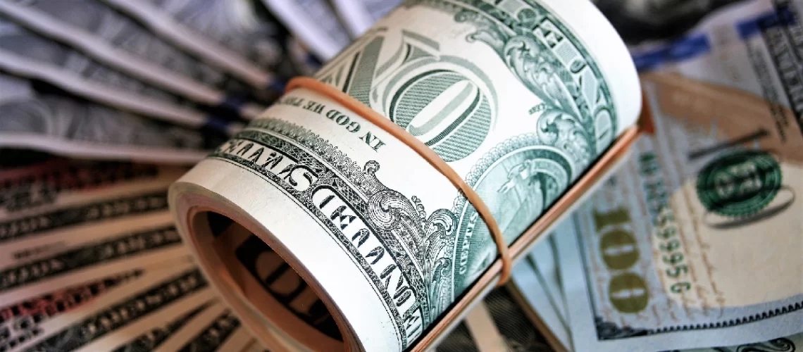 como-alta-dolar-afeta-bolso-do-brasileiro-dia-a-dia