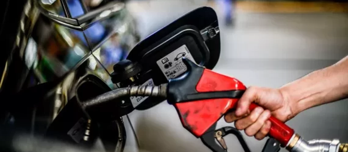 posto-de-combustivel-mcajr-abr-1609210451